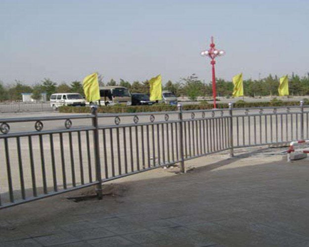 不銹鋼護(hù)欄