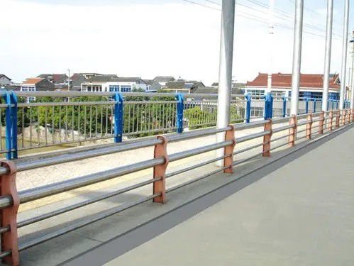 廣州不銹鋼橋梁護欄