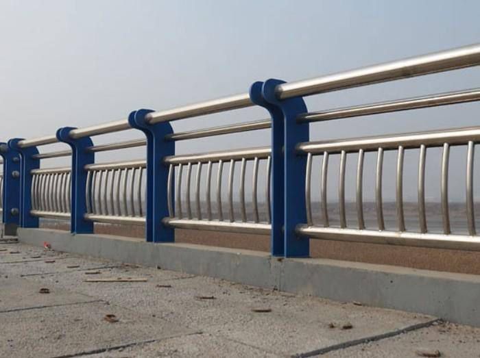 廣州不銹鋼橋梁護欄