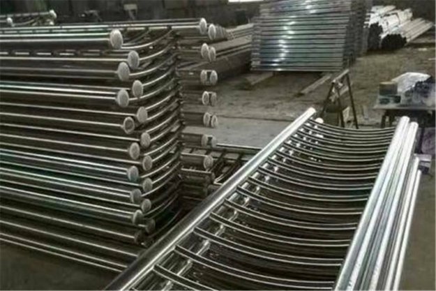 恩陽不銹鋼復合管欄桿